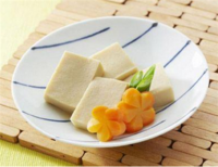 宝宝湿疹能擦红霉素软膏吗？