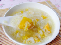 新生儿便秘可以吃什么？母乳喂养缓解宝宝便秘最有效
