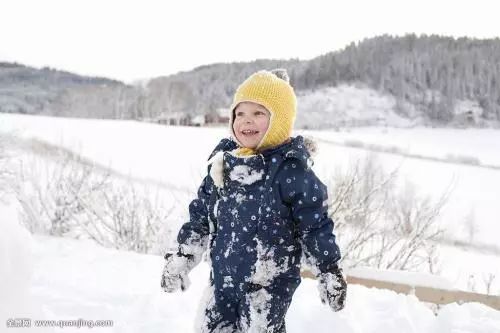 孩子在户外玩雪，应该注意哪些呢？
