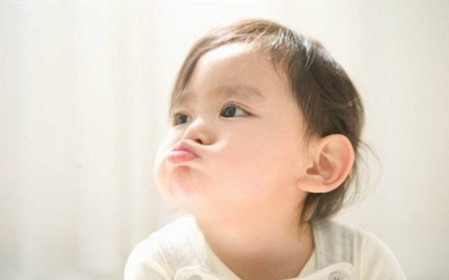 这些暗示给孩子传递了负面的、消极的信息，你有吗？