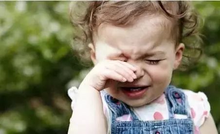 为什么花心思的陪伴，孩子还是会爱哭脾气又大呢？