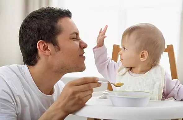 宝宝一言不合就打人，如何化解他的坏脾气？