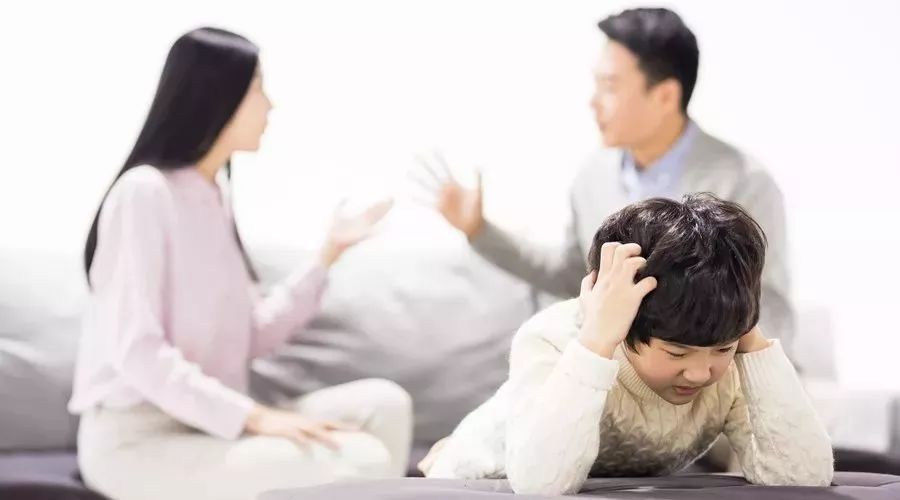 那些年父母吵过的架，都刻入了孩子的心灵！
