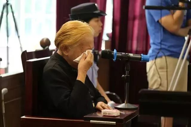 爸爸，放了我吧，我以后一定听话！