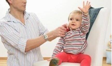 幼儿园穿衣法则：家长该给孩子穿什么衣服？