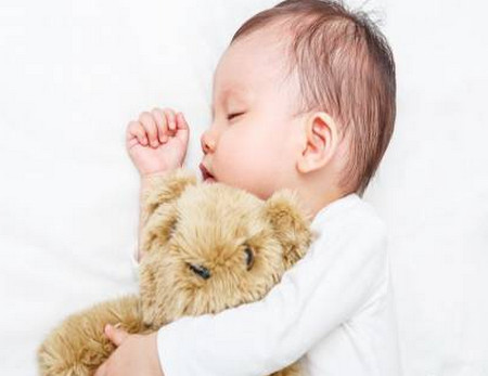 孩子缺乏安全感？是的，这些小动作在告诉你......