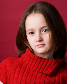 从小有这4个特征的女孩，长大后会是个天然大美人