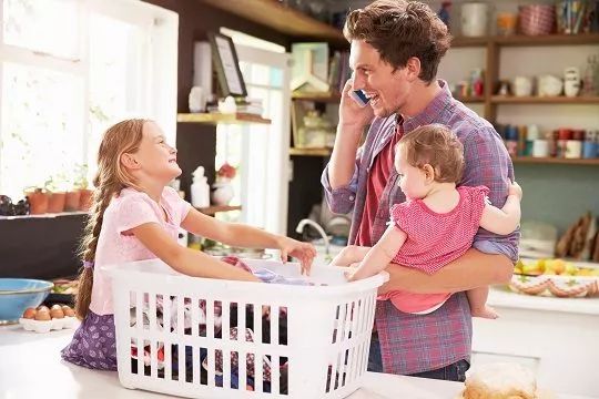 孩子对你的态度，取决于家人对你的态度，知道吗？