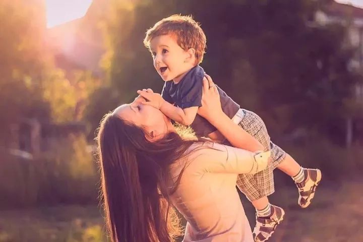 父母最低级的行为，就是在孩子面前“毒舌”