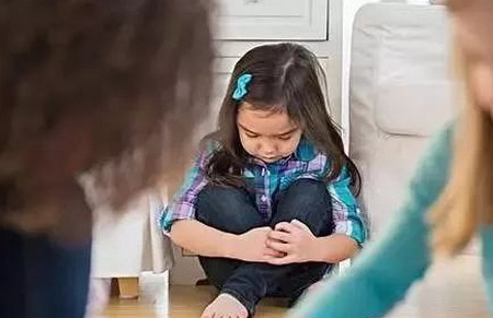 孩子不善交际，怎么让她学会交朋友？