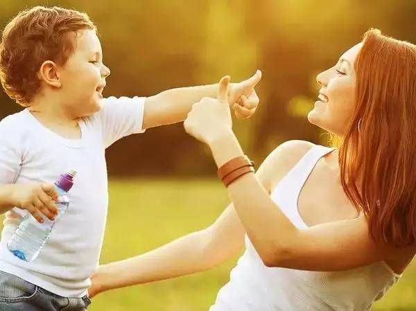 让孩子缺点变成优点，这个妈妈只用了3招！