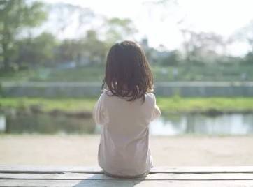 贫困家庭的孩子早当家?