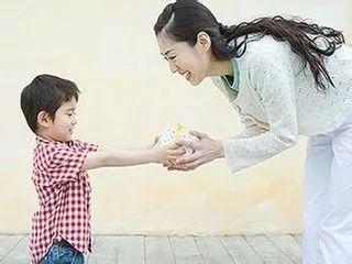 如何拥有一个讲礼貌的孩子?这3招就够了!