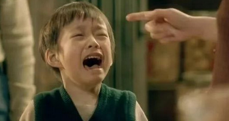 为什么妈妈一在,孩子反而会更耍赖?