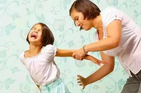 孩子被爸妈打过之后,都会想些什么呢?!