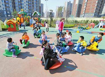 怎么远离幼儿园“禽兽老师”?选幼儿园妈妈要擦亮眼睛了!