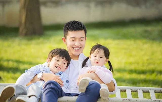 家有男孩的,这几件事情一定要爸爸来做!妈妈做不来