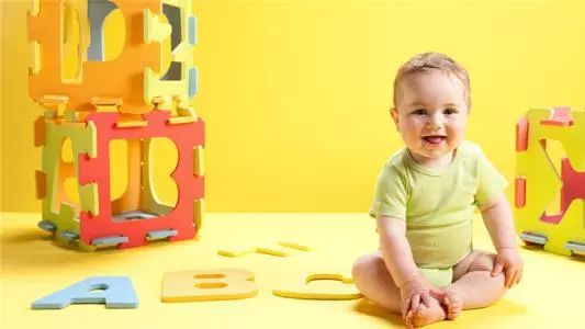 孩子乱扔东西居然是件好事儿?这是真的!