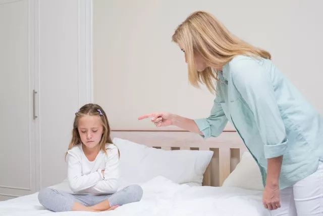 你自以为的“不可以”,其实很有可能在“害”孩子!