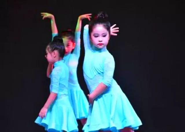 家有女儿,让她们从小学习这三种舞蹈,长大后气质爆棚!