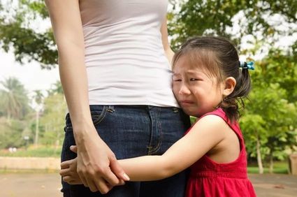 孩子害怕交往,家长该怎么做???
