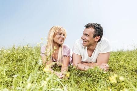 别让原生家庭的父母关系,成为孩子婚姻里的“炸弹”!