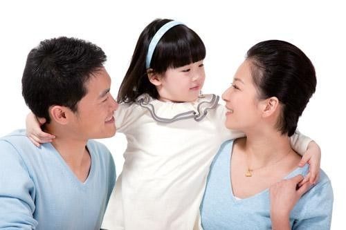 一个唱“红脸”,一个唱“白脸,这是教育孩子的正确”姿势“吗?