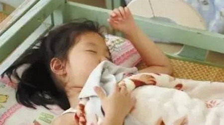 遇到个耐心细心的老师,宝贝每天都高高兴兴地去幼儿园!