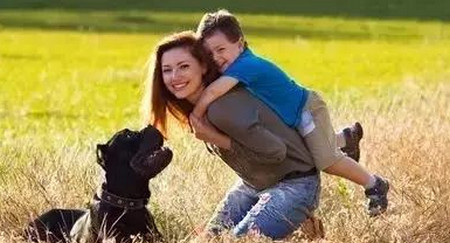 全职妈妈带出来的孩子比双职工的孩子差?你信不信?