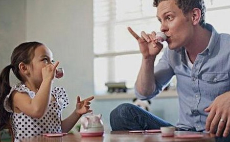 孩子5岁不自觉的抓人、咬人,其实是这两个原因!