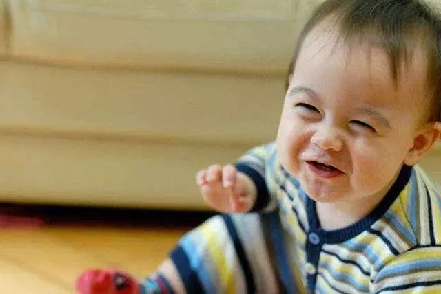 你是怎么夸孩子的?高情商vs低情商的夸法,真心笑死人!