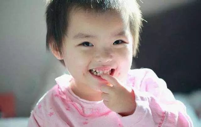你是怎么夸孩子的?高情商vs低情商的夸法,真心笑死人!