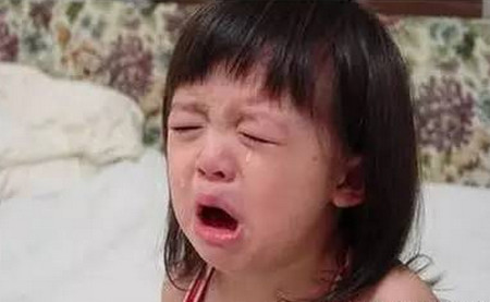做为幼师,女儿在我教学的园里格外骄纵,我跟她谁换园更好?!