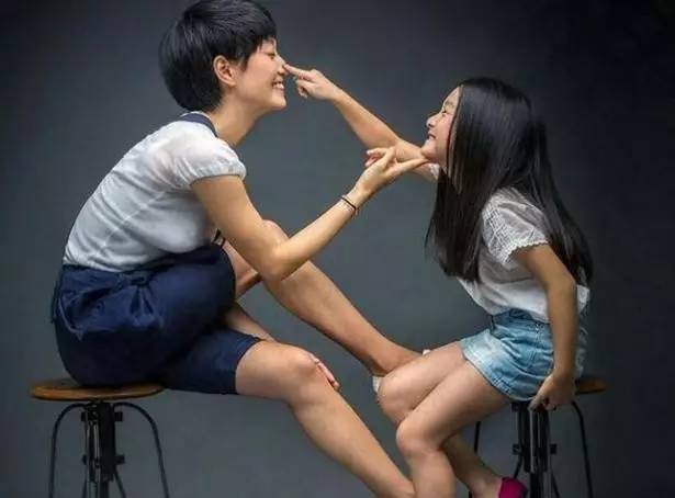 马伊琍:绝不会做孩子的差评师!