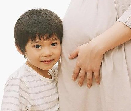两个孩子到底要怎么养?看完这篇,你就知道了!