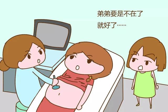 孕妈带女儿产检，女儿的一句话却让医生心里发毛！
