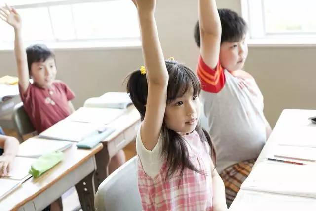 父母给孩子“灌输”这几点，孩子会受益终生！