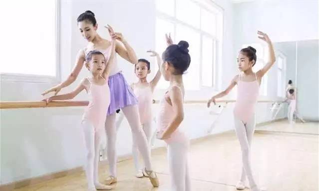 父母该怎么给足孩子充足的心理营养？