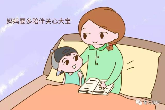 二胎秘籍：你对大宝关心疼爱，家里俩娃才会相亲相爱