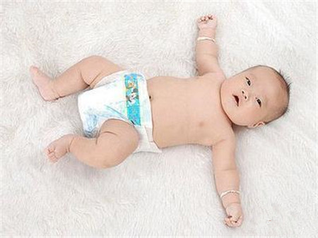 新生儿尿液发红是怎么回事2