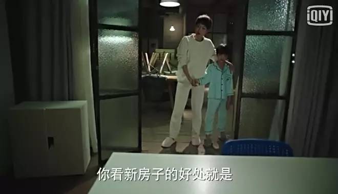 平儿住新家闹觉、发脾气，妈妈罗子君做法感人......