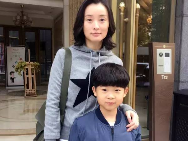 《我的前半生》：母亲这面镜子对孩子的影响有多大，看看平儿和佳清就知道