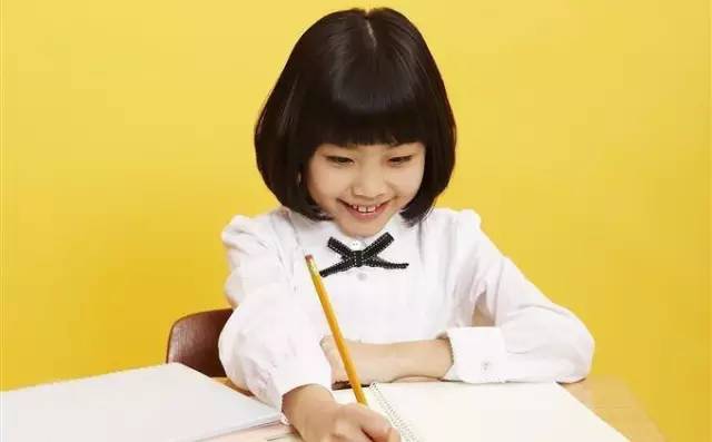 陪孩子做作业的正确方式