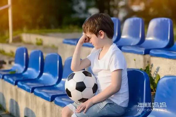 孩子娇滴滴？是时候给他来碗毒鸡汤了！