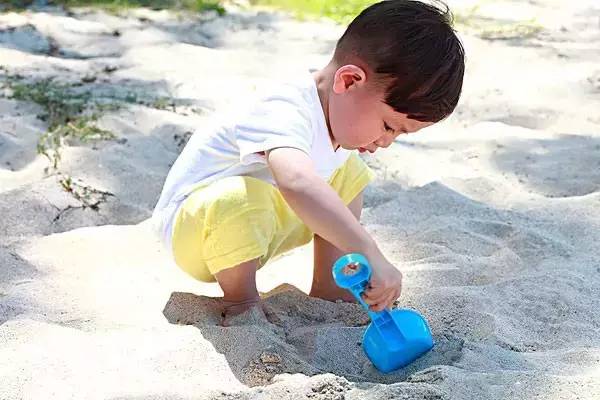 家长这么做，孩子更喜欢去幼儿园！