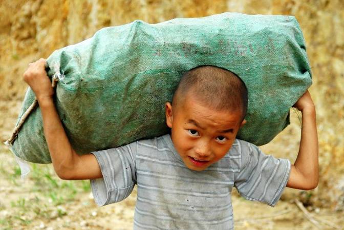 为什么都说穷人的孩子早当家，是因为穷吗？并不是！