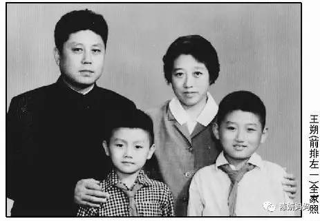 比起“不存在的”爸爸，“隐形”妈妈对孩子的伤害更大