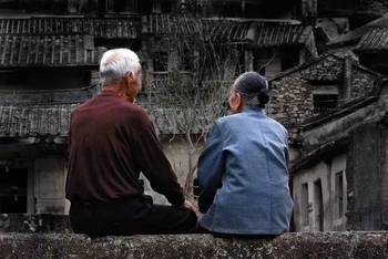 最心寒的教育，就是把孩子养成了“白眼狼”！点醒无数父母