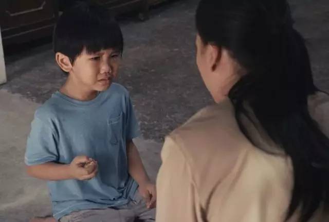 男孩子就不能掉眼泪吗？即使是男孩，也该让他哭一会儿
