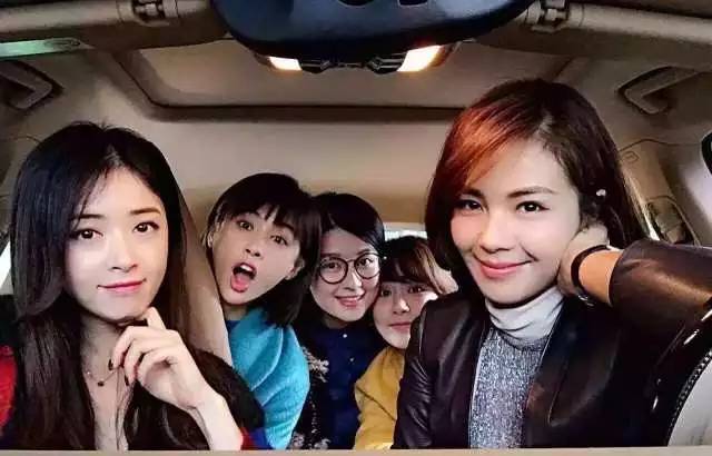 《欢乐颂》：不欢乐的原生家庭，顺从还是逃离？
